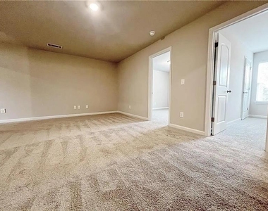 5520 Rock Place Court - Photo Thumbnail 11