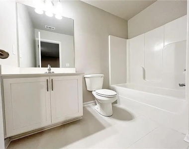 5520 Rock Place Court - Photo Thumbnail 15