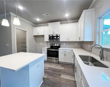5520 Rock Place Court - Photo Thumbnail 7
