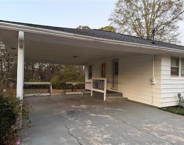 498 Ridge Avenue Sw - Photo Thumbnail 3