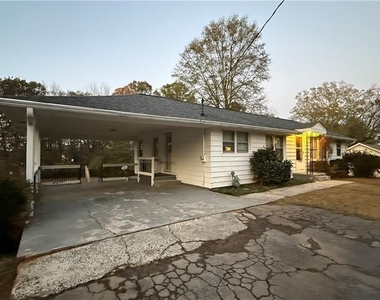 498 Ridge Avenue Sw - Photo Thumbnail 2