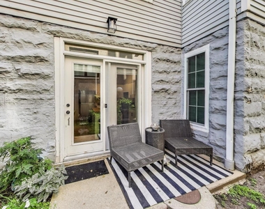 1640 W Diversey Parkway - Photo Thumbnail 4