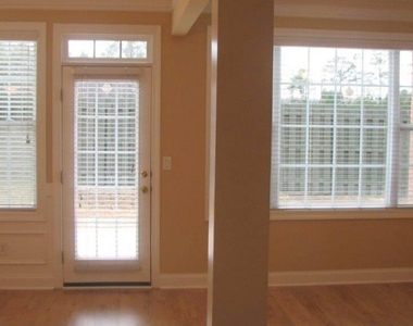 2658 Gadsen Walk - Photo Thumbnail 17