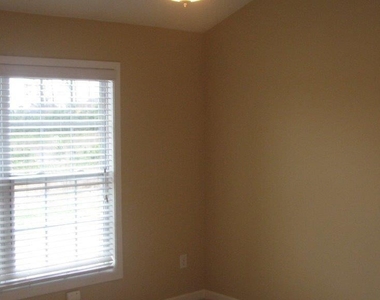 2658 Gadsen Walk - Photo Thumbnail 20