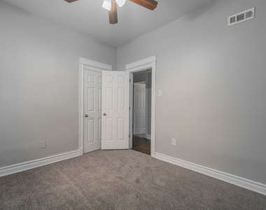 5610 S Michigan Street - Photo Thumbnail 15