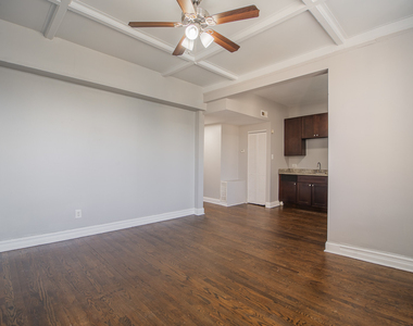 5610 S Michigan Street - Photo Thumbnail 3