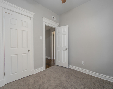 5610 S Michigan Street - Photo Thumbnail 7