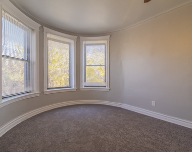 5610 S Michigan Street - Photo Thumbnail 9