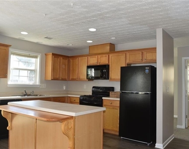 1854 Pierce Way - Photo Thumbnail 4