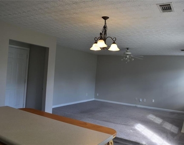 1854 Pierce Way - Photo Thumbnail 8