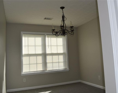 1854 Pierce Way - Photo Thumbnail 13