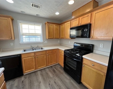 1854 Pierce Way - Photo Thumbnail 2