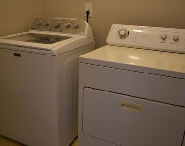 1854 Pierce Way - Photo Thumbnail 22