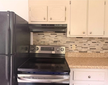 3151 Bluebird Lane - Photo Thumbnail 6