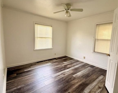 3151 Bluebird Lane - Photo Thumbnail 8