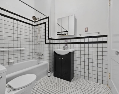 582 Clifton Road Ne - Photo Thumbnail 37
