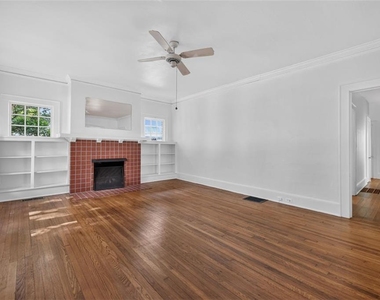 582 Clifton Road Ne - Photo Thumbnail 4