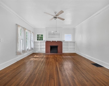 582 Clifton Road Ne - Photo Thumbnail 5