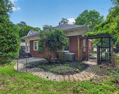 582 Clifton Road Ne - Photo Thumbnail 41