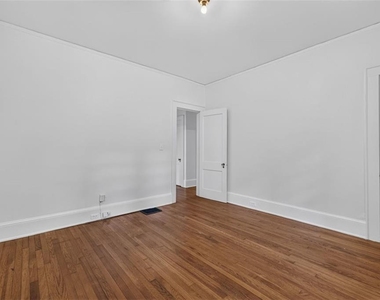 582 Clifton Road Ne - Photo Thumbnail 26