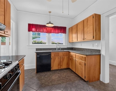 582 Clifton Road Ne - Photo Thumbnail 20