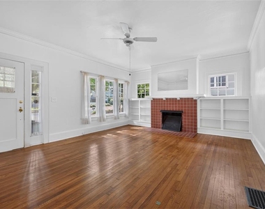 582 Clifton Road Ne - Photo Thumbnail 6