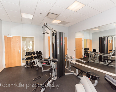 757 N Orleans Street - Photo Thumbnail 11