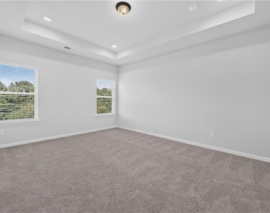 58 Jacobs Farm Lane - Photo Thumbnail 20