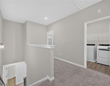 58 Jacobs Farm Lane - Photo Thumbnail 18