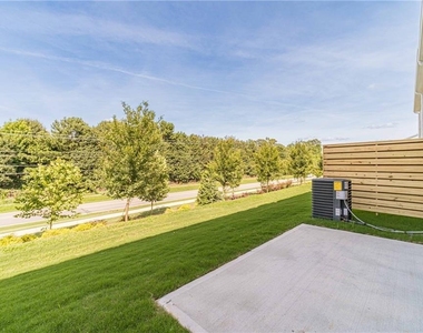 58 Jacobs Farm Lane - Photo Thumbnail 33
