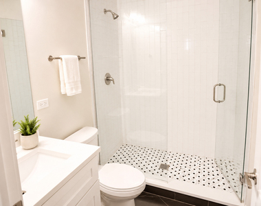 6622 S University Avenue - Photo Thumbnail 5