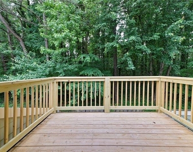 2179 Surrey Court Se - Photo Thumbnail 19