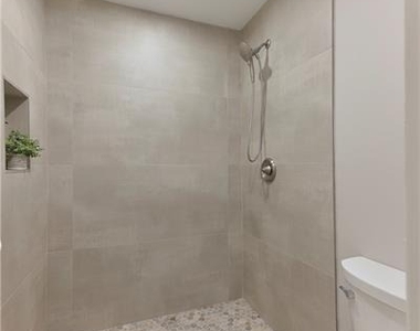 2179 Surrey Court Se - Photo Thumbnail 22