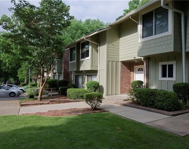 2179 Surrey Court Se - Photo Thumbnail 28
