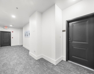2360 Logan Circle Ne - Photo Thumbnail 33