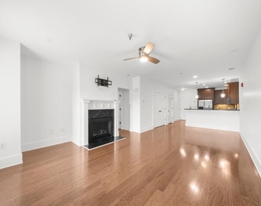 2360 Logan Circle Ne - Photo Thumbnail 18