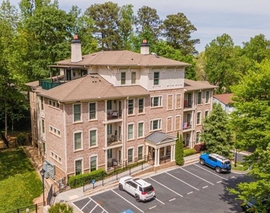 2360 Logan Circle Ne - Photo Thumbnail 35