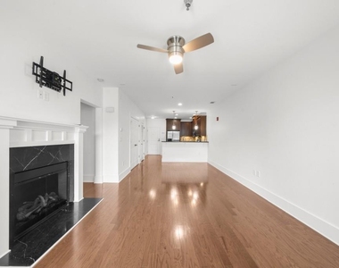 2360 Logan Circle Ne - Photo Thumbnail 19