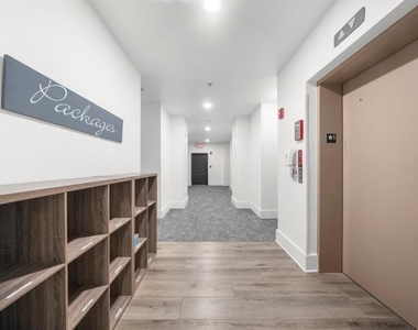 2360 Logan Circle Ne - Photo Thumbnail 34