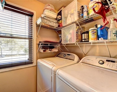 3940 Piper Glen Drive - Photo Thumbnail 34