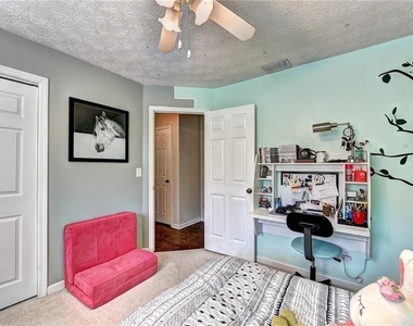 3940 Piper Glen Drive - Photo Thumbnail 25