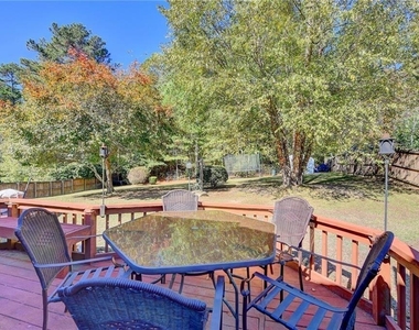 3940 Piper Glen Drive - Photo Thumbnail 40