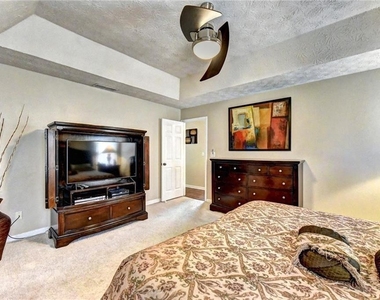 3940 Piper Glen Drive - Photo Thumbnail 19