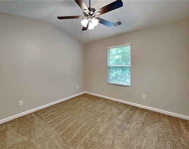 345 Westridge Circle - Photo Thumbnail 10