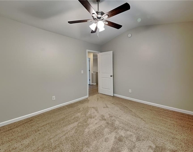 345 Westridge Circle - Photo Thumbnail 15