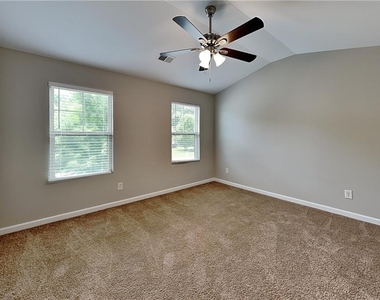 345 Westridge Circle - Photo Thumbnail 9