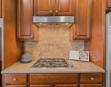 2763 Durham Drive Ne - Photo Thumbnail 17