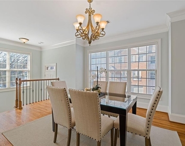 2763 Durham Drive Ne - Photo Thumbnail 13
