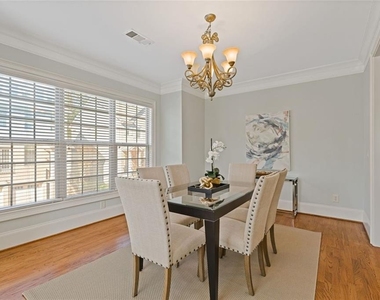 2763 Durham Drive Ne - Photo Thumbnail 12