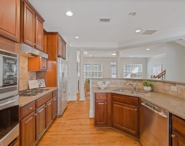 2763 Durham Drive Ne - Photo Thumbnail 16